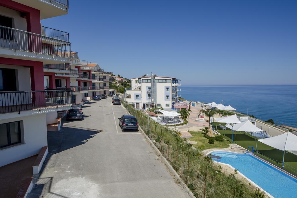 Tus'Hotel Apartments Туза Екстер'єр фото